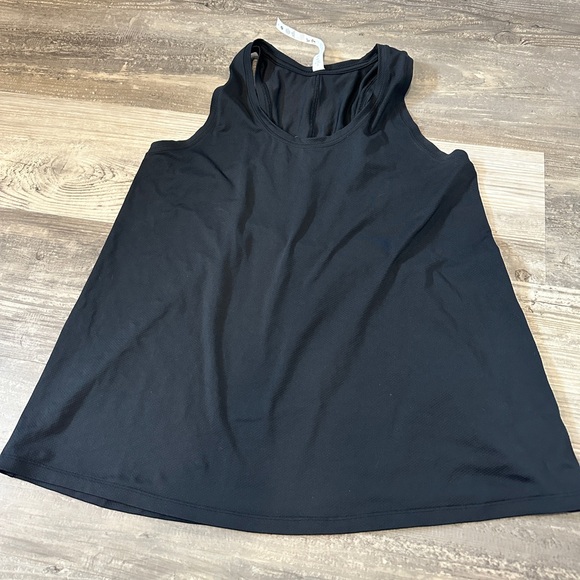 NWOT Lululemon Essential Tank *Train Black sz 8 - Picture 3 of 8